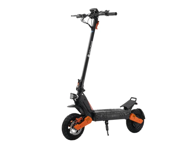 isinwheel GT1 2026 New Urban Commuter Electric Scooter — manufacturer photograph; Manufacturer SKU 5806817