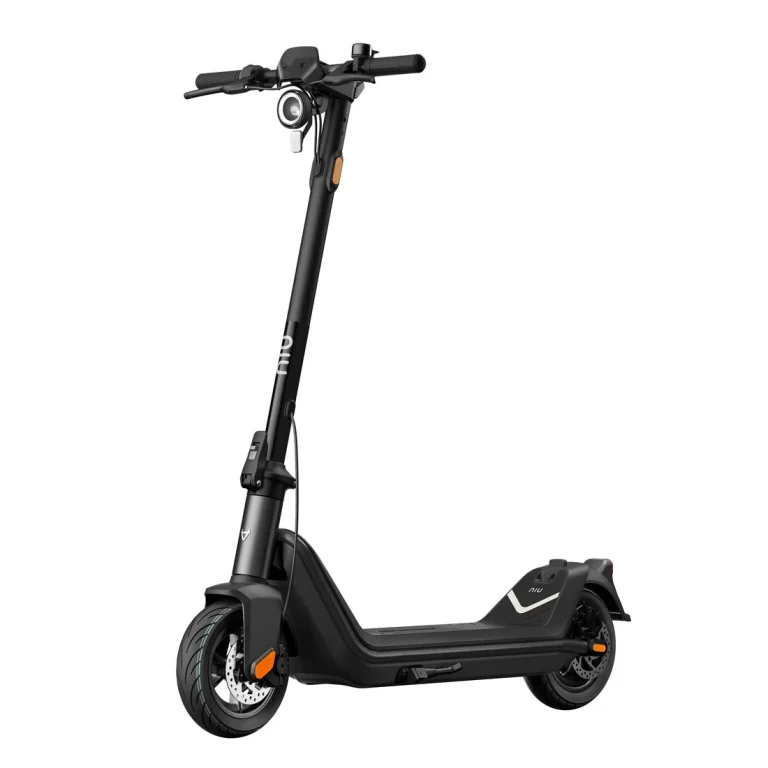 NIU KQi3 Pro Electric Scooter 19.9mph | Range 31 miles — Ultra Black — manufacturer photograph; Manufacturer SKU K3P31EB1A11